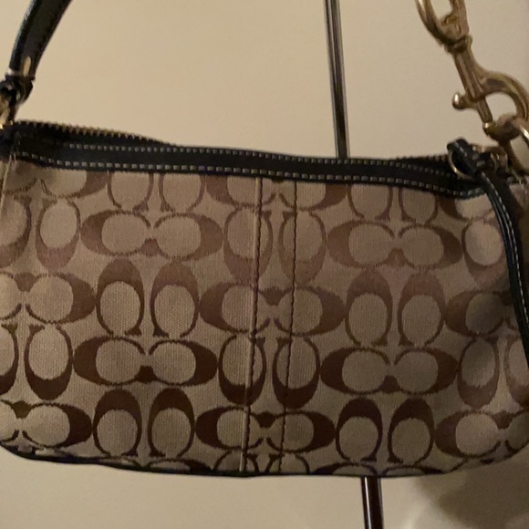 Coach purse - Picture 5 of 15